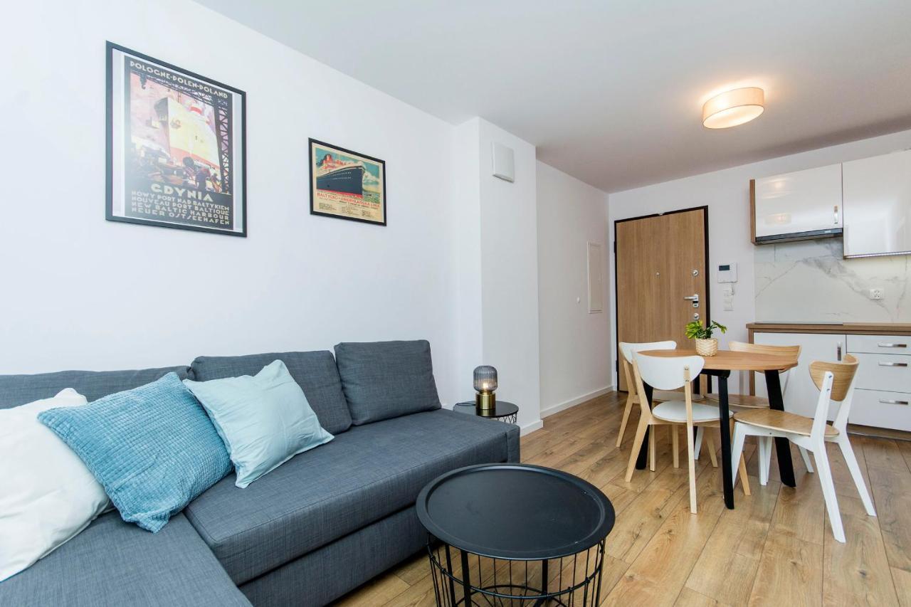 Awanport Rentyear Apartments グディニャ エクステリア 写真